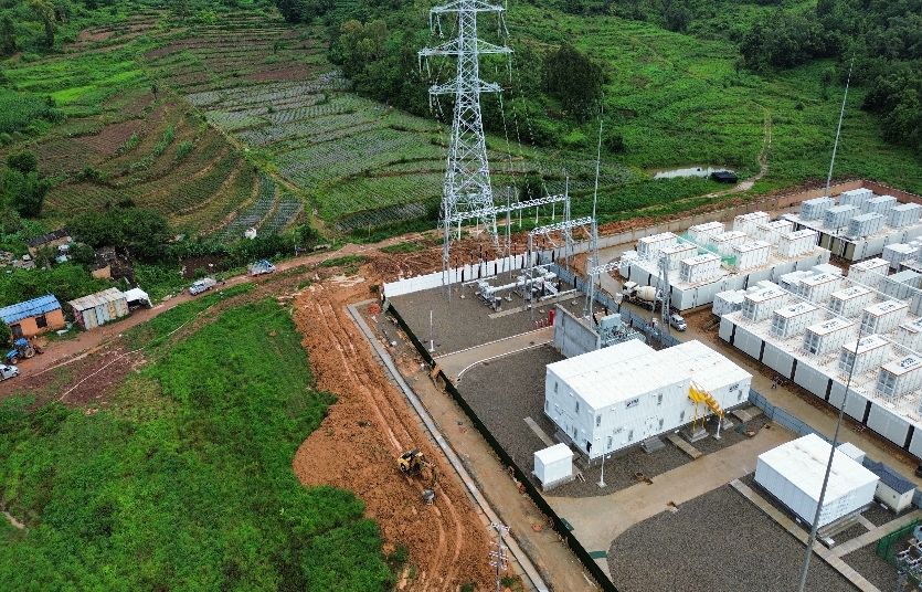 云南首個電網(wǎng)側(cè)大型全釩液流長時儲能示范工程并網(wǎng)投運(yùn)