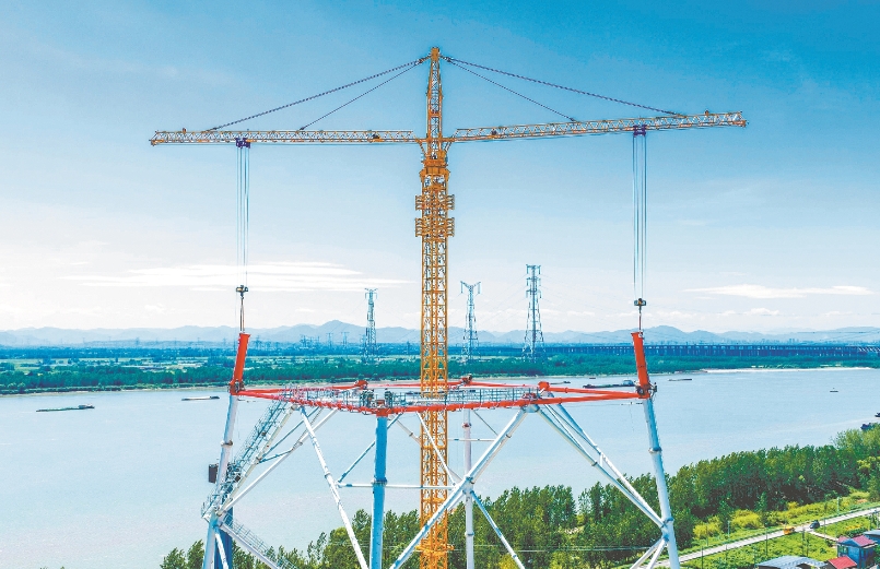 肥西—繁昌500千伏過渡工程輸電塔建設(shè)正酣